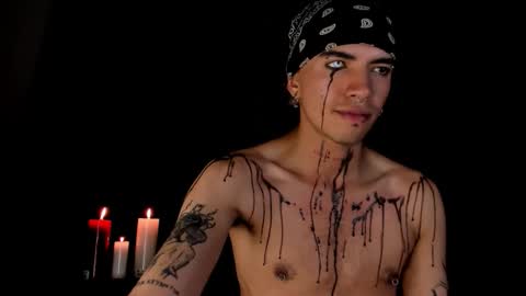 Snapshot of darkodark0 chatting on 10.31.25 Darko online show from 10.31.25