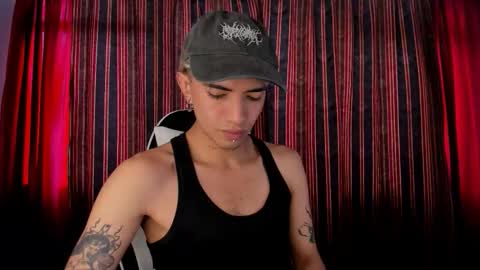 Snapshot of darkodark0 chatting on 11.06.25 Darko online show from 11.06.25