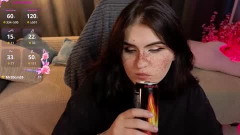 Snapshot of darksh1ne chatting on 02.11.26 Shine online show from 02.11.26