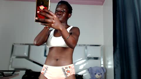 Snapshot of darkskin_quin chatting on 04.02.26 darkskin_quin online show from 04.02.26