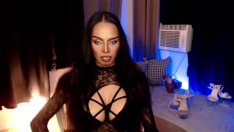 HAPPY BIRTHDAY MISTRESS MADRIANA online show from 12.15.25