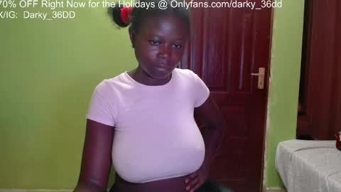 Snapshot of darky_36dd chatting on 05.26.26 exclusive sexual content -- IGTwitterX darky 32dd online show from 05.26.26