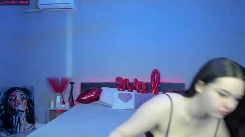 Snapshot of darlenedolce chatting on 02.23.25 darlenedolce online show from 02.23.25