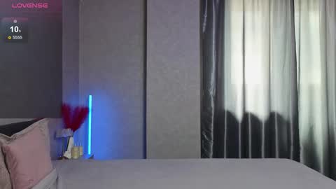 Snapshot of darlenedolce chatting on 09.19.25 darlenedolce online show from 09.19.25