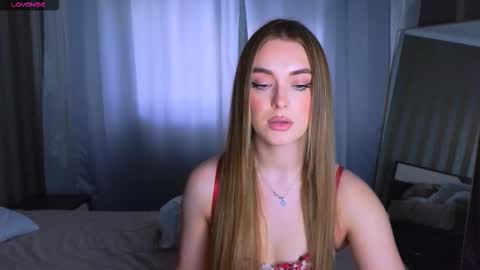 Snapshot of darlina_ryan chatting on 01.06.26 Darlina online show from 01.06.26