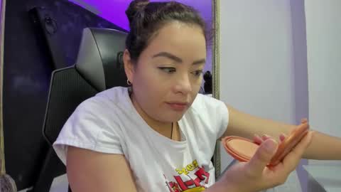 Snapshot of darlingbdsm_ chatting on 01.16.26 Darling online show from 01.16.26