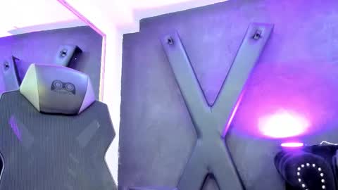 Snapshot of darlingbdsm_ chatting on 02.24.26 Darling online show from 02.24.26