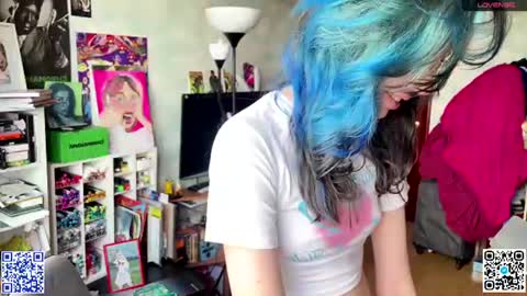 Snapshot of darlingdarinka chatting on 06.13.26 D online show from 06.13.26