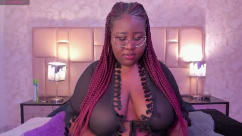  Darnell Queen online show from 01.11.25