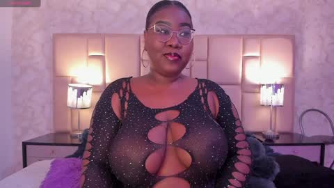  Darnell Queen online show from 01.27.25