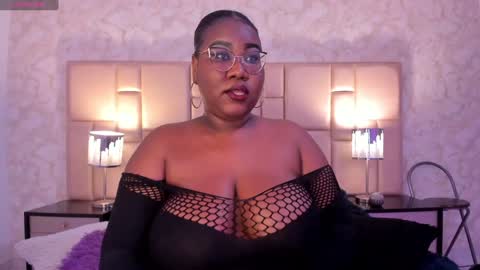  Darnell Queen online show from 02.06.25