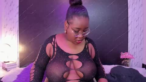  Darnell Queen online show from 11.10.25