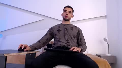 Snapshot of daron_66 chatting on 11.26.25 Kael online show from 11.26.25