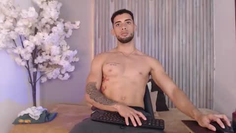 Snapshot of daron_66 chatting on 12.16.25 Kael online show from 12.16.25