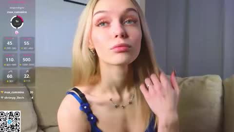 DarslyCat online show from 11.18.25