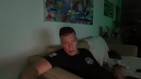 Snapshot of dartanha007 chatting on 10.16.25 dartanha007 online show from 10.16.25