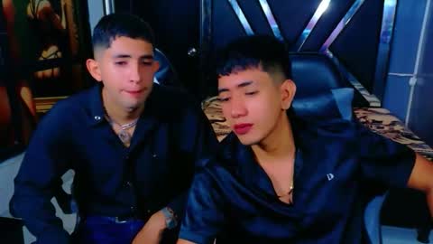 Snapshot of darwinandbrayan chatting on 11.23.25 darwinandbrayan online show from 11.23.25