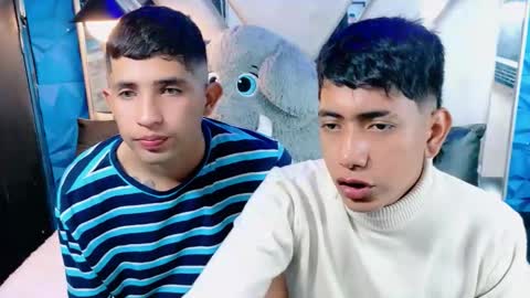 Snapshot of darwinandbrayan chatting on 01.07.26 darwinandbrayan online show from 01.07.26