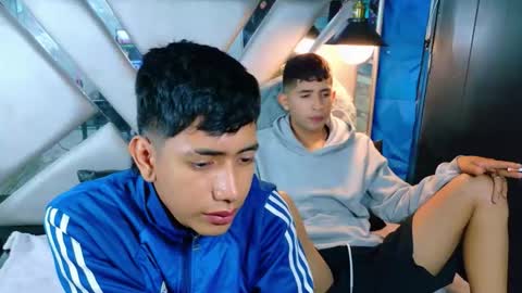 Snapshot of darwinandbrayan chatting on 01.13.26 darwinandbrayan online show from 01.13.26