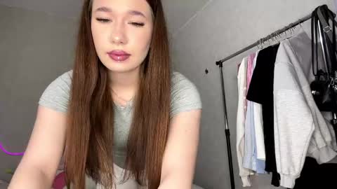 Lia online show from 04.19.26