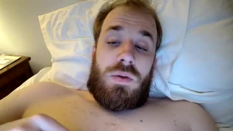 Snapshot of dav_luv4u chatting on 12.20.25 dav_luv4u online show from 12.20.25