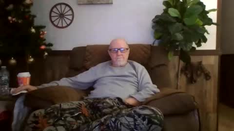 dave571960 online show from 12.21.25