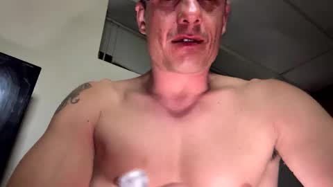 Snapshot of dave875126 chatting on 03.16.26 dave875126 online show from 03.16.26