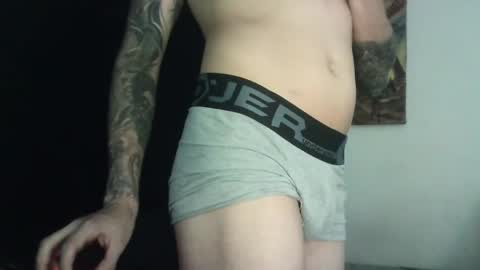 Snapshot of davebroww chatting on 02.22.25 Dave Brown online show from 02.22.25