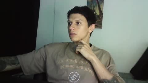 Snapshot of davebroww chatting on 02.23.25 Dave Brown online show from 02.23.25