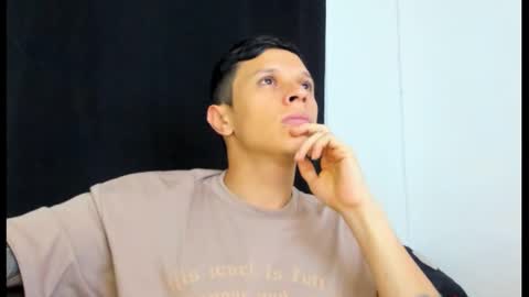 Snapshot of davebroww chatting on 02.27.25 Dave Brown online show from 02.27.25