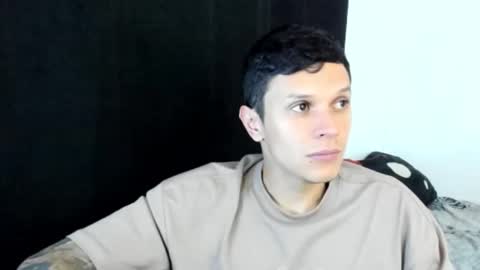 Snapshot of davebroww chatting on 03.12.25 Dave Brown online show from 03.12.25