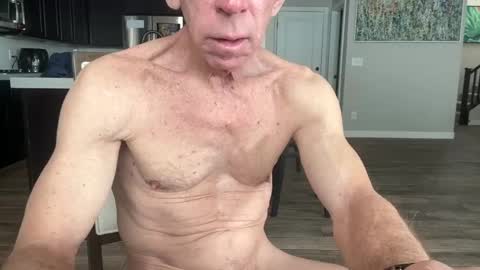 Snapshot of davepilotman205131 chatting on 01.27.25 davepilotman205131 online show from 01.27.25