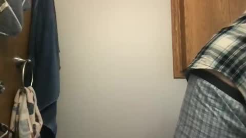 Snapshot of davesoup chatting on 12.19.25 davesoup online show from 12.19.25