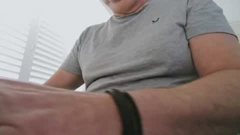 davesu12345 online show from 06.10.26