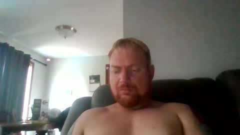 Snapshot of david224222 chatting on 04.02.26 david224222 online show from 04.02.26