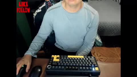 Snapshot of david_2789 chatting on 03.24.26 David online show from 03.24.26