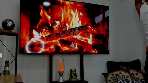 Hey im David that loves to explore and speak their fantasies. Very open talktative and nice. Feel free to chat with me online show from 01.10.25