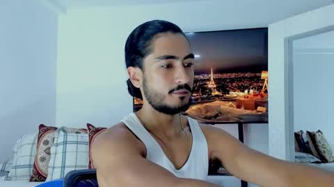 Hey im David that loves to explore and speak their fantasies. Very open talktative and nice. Feel free to chat with me online show from 01.14.26