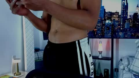 Hey im David that loves to explore and speak their fantasies. Very open talktative and nice. Feel free to chat with me online show from 04.28.26