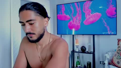 Hey im David that loves to explore and speak their fantasies. Very open talktative and nice. Feel free to chat with me online show from 05.07.26