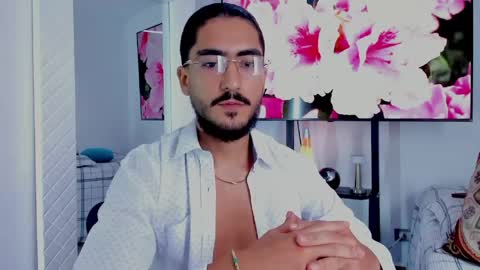 Hey im David that loves to explore and speak their fantasies. Very open talktative and nice. Feel free to chat with me online show from 05.10.26