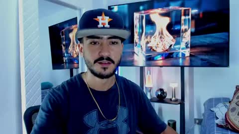 Hey im David that loves to explore and speak their fantasies. Very open talktative and nice. Feel free to chat with me online show from 05.29.26