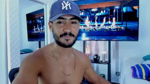 Hey im David that loves to explore and speak their fantasies. Very open talktative and nice. Feel free to chat with me online show from 06.06.26