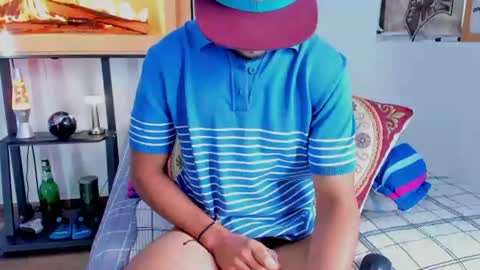 Hey im David that loves to explore and speak their fantasies. Very open talktative and nice. Feel free to chat with me online show from 06.15.26