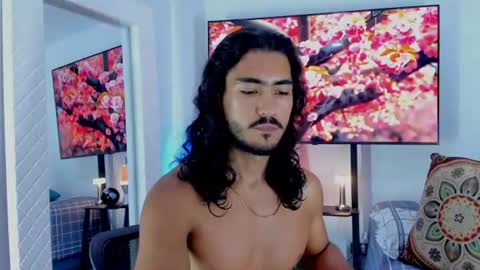 Hey im David that loves to explore and speak their fantasies. Very open talktative and nice. Feel free to chat with me online show from 06.21.26