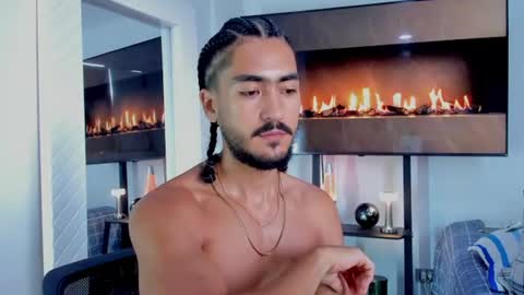 Hey im David that loves to explore and speak their fantasies. Very open talktative and nice. Feel free to chat with me online show from 07.02.26