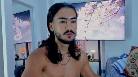 Hey im David that loves to explore and speak their fantasies. Very open talktative and nice. Feel free to chat with me online show from 07.07.26