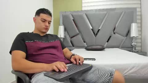 david_victoriaa online show from 06.19.26