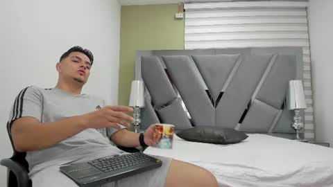 david_victoriaa online show from 07.27.26