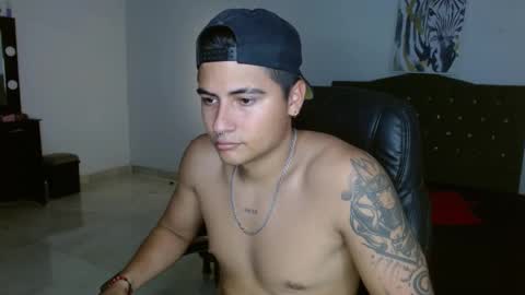 Snapshot of davidbless chatting on 10.07.25 David Bless online show from 10.07.25